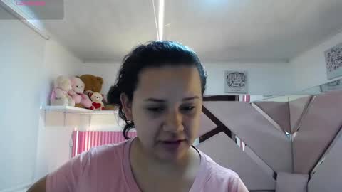  Mia  online show from 13, 1, 2026