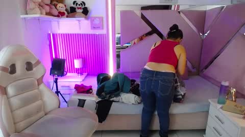  Mia  online show from 17, 1, 2026