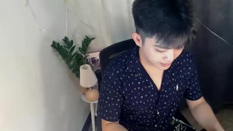 _mikko_moto_ online show from 12, 4, 2026