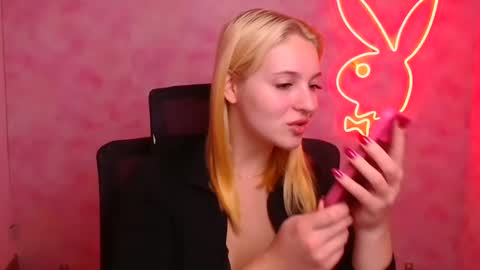 Melanie online show from 6, 10, 2025