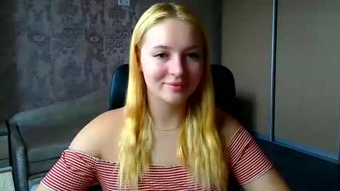 Snapshot of _mila_la_ chatting on 6, 6, 2026 Melanie online show from 6, 6, 2026