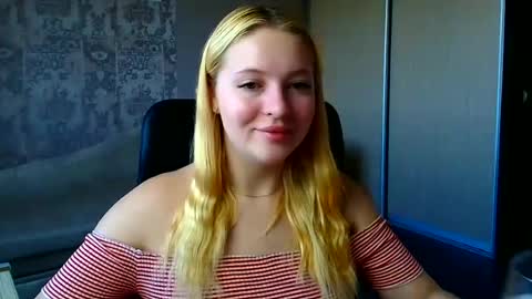Snapshot of _mila_la_ chatting on 30, 6, 2026 Melanie online show from 30, 6, 2026