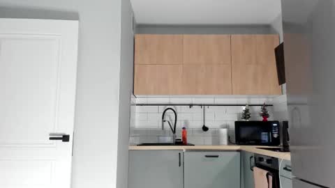 _miles19 online show from 26, 3, 2026