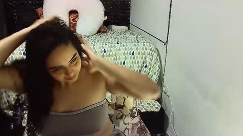 Snapshot of _milf_naughty chatting on 28, 10, 2025 _milf_naughty online show from 28, 10, 2025