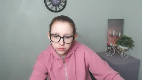 Snapshot of _miraterri_ chatting on 21, 2, 2025 Mira online show from 21, 2, 2025