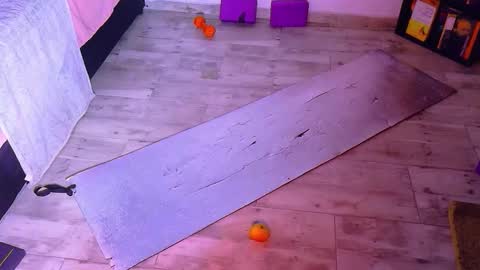 karoline uwu online show from 2, 11, 2025