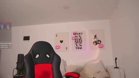 Snapshot of _missamber chatting on 20, 12, 2024 Vale online show from 20, 12, 2024