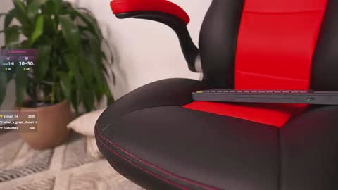 Snapshot of _missamber chatting on 30, 12, 2024 Vale online show from 30, 12, 2024