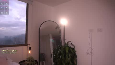 Snapshot of _missamber chatting on 21, 10, 2025 Vale online show from 21, 10, 2025