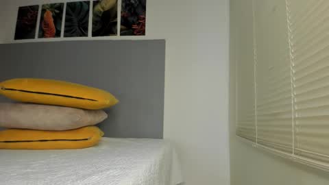 Snapshot of _molly_rosse_ chatting on 1, 11, 2025 _molly_rosse_ online show from 1, 11, 2025