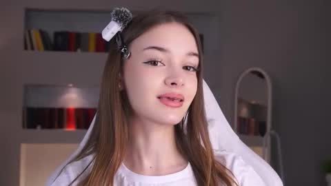 Snapshot of _moonlit_melody_ chatting on 28, 2, 2026 Margo online show from 28, 2, 2026