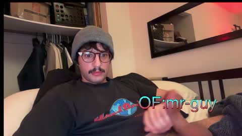 _mrguy_ online show from 9, 6, 2026
