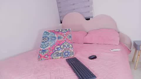 Snapshot of _mystic_luna chatting on 5, 12, 2025 Luna online show from 5, 12, 2025