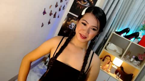 _mysticdoll_ online show from 13, 4, 2026