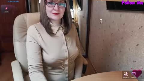 MagicWoman online show from 3, 12, 2025