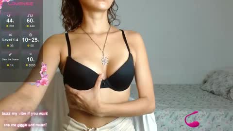 _nayade_ online show from 21, 4, 2026