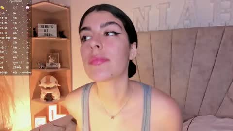 Snapshot of _niah_ chatting on 7, 2, 2025 Niah You can call me Ni or cutie haha online show from 7, 2, 2025