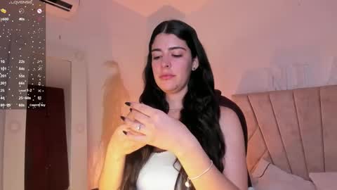 Snapshot of _niah_ chatting on 12, 2, 2025 Niah You can call me Ni or cutie haha online show from 12, 2, 2025