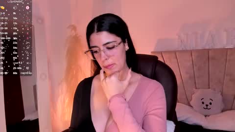 Snapshot of _niah_ chatting on 4, 3, 2025 Niah You can call me Ni or cutie haha online show from 4, 3, 2025