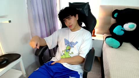 Snapshot of _nickconnor1 chatting on 7, 12, 2024 Nicolas online show from 7, 12, 2024