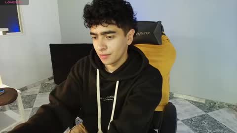 Snapshot of _nickconnor1 chatting on 10, 9, 2025 Nicolas online show from 10, 9, 2025