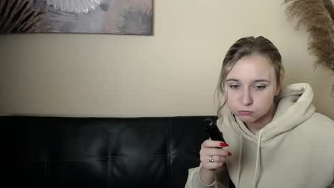 Snapshot of _nicole_new chatting on 5, 11, 2025 Nica online show from 5, 11, 2025