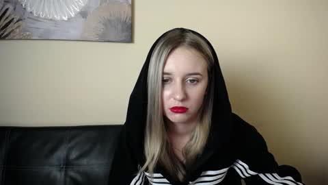 Snapshot of _nicole_new chatting on 21, 11, 2025 Nica online show from 21, 11, 2025