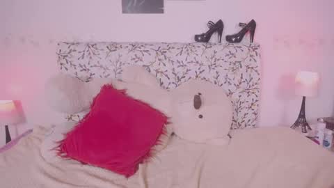 niiky online show from 28, 1, 2025