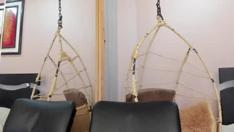   online show from 22, 1, 2025