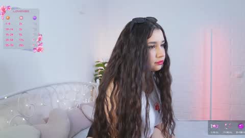 Snapshot of _noell_ chatting on 17, 12, 2024 Vivian online show from 17, 12, 2024