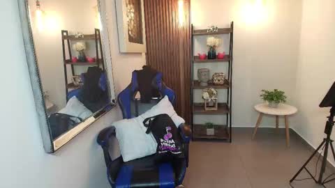 Snapshot of _olivia_fox_ chatting on 10, 1, 2026 Olivia online show from 10, 1, 2026