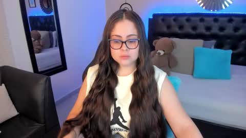 Olivia jones online show from 18, 3, 2026