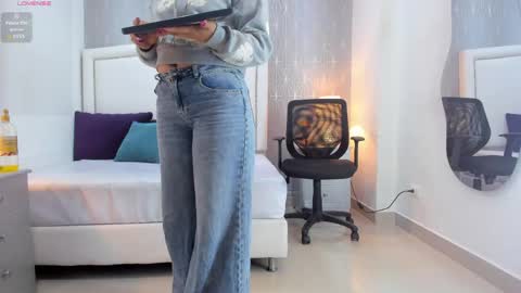  peach1  online show from 15, 5, 2026