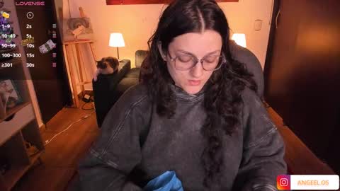 Snapshot of _peach__ chatting on 27, 12, 2024 violeta ig online show from 27, 12, 2024