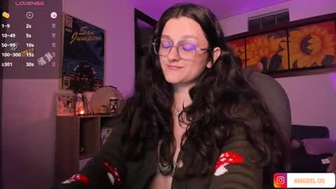 Snapshot of _peach__ chatting on 6, 1, 2025 violeta ig online show from 6, 1, 2025