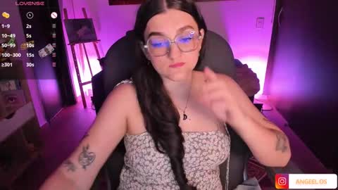 Snapshot of _peach__ chatting on 19, 1, 2025 violeta ig online show from 19, 1, 2025