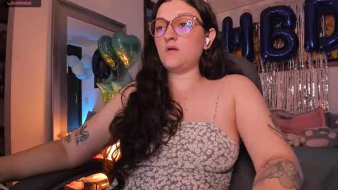 Snapshot of _peach__ chatting on 9, 3, 2025 violeta ig online show from 9, 3, 2025