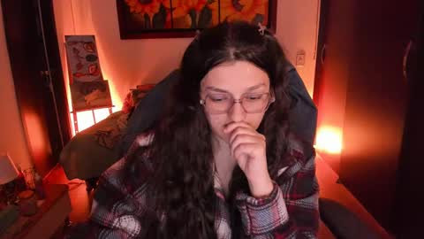 Snapshot of _peach__ chatting on 9, 9, 2025 violeta ig online show from 9, 9, 2025