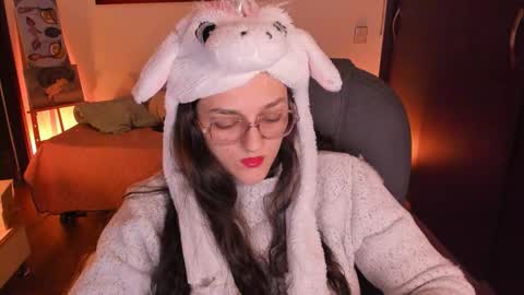 Snapshot of _peach__ chatting on 31, 10, 2025 violeta ig online show from 31, 10, 2025