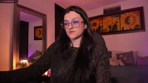 Snapshot of _peach__ chatting on 11, 11, 2025 violeta ig online show from 11, 11, 2025