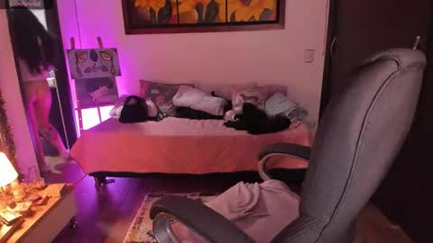 Snapshot of _peach__ chatting on 16, 12, 2025 violeta ig online show from 16, 12, 2025