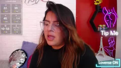 Snapshot of _poison_sweet chatting on 16, 12, 2025 Laura online show from 16, 12, 2025