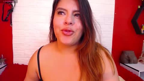 Snapshot of _poison_sweet chatting on 18, 12, 2025 Laura online show from 18, 12, 2025