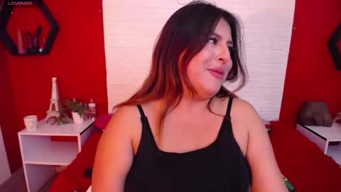 Snapshot of _poison_sweet chatting on 20, 12, 2025 Laura online show from 20, 12, 2025