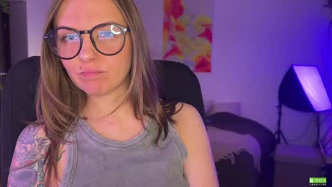  HADLY today day-off see u online 0112  online show from 3, 12, 2024