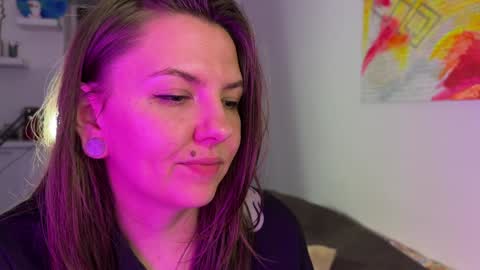  HADLY today day-off see u online 0112  online show from 11, 12, 2024