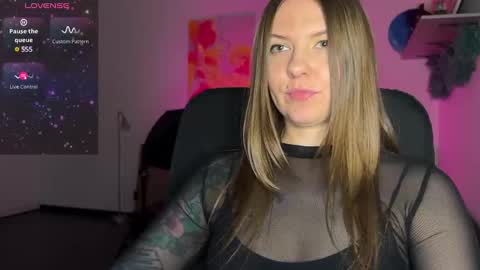  HADLY today day-off see u online 0112  online show from 15, 1, 2025