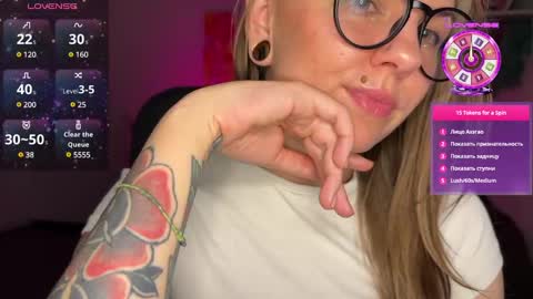  HADLY today day-off see u online 0112  online show from 16, 1, 2025