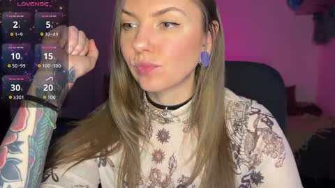  HADLY today day-off see u online 0112  online show from 21, 1, 2025