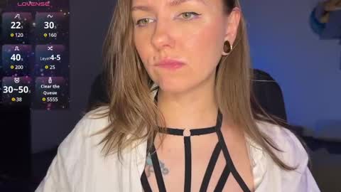  HADLY today day-off see u online 0112  online show from 5, 2, 2025